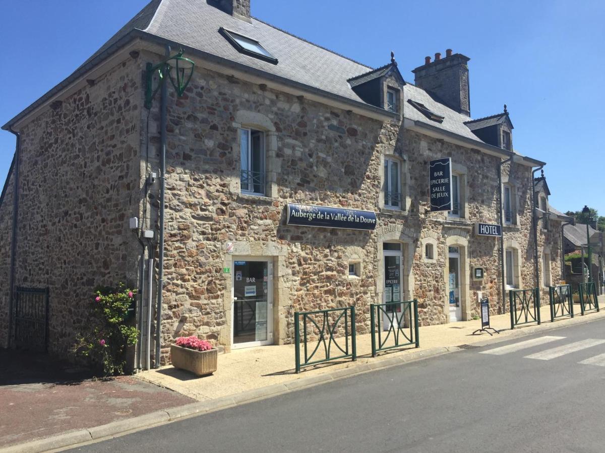 Auberge Vallee De La Douve L'Etang-Bertrand Экстерьер фото